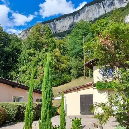 Lacustra * Chindrieux